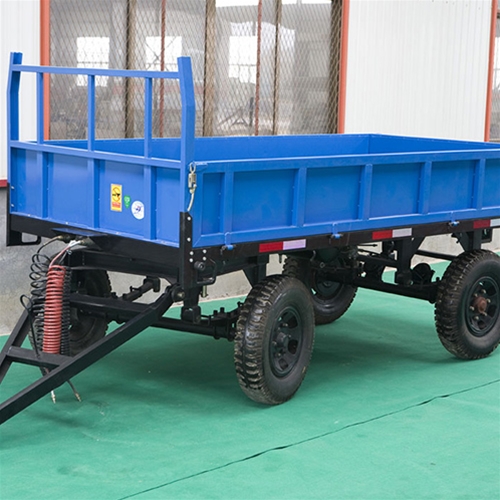 3噸左右自卸側(cè)翻拖車(chē)